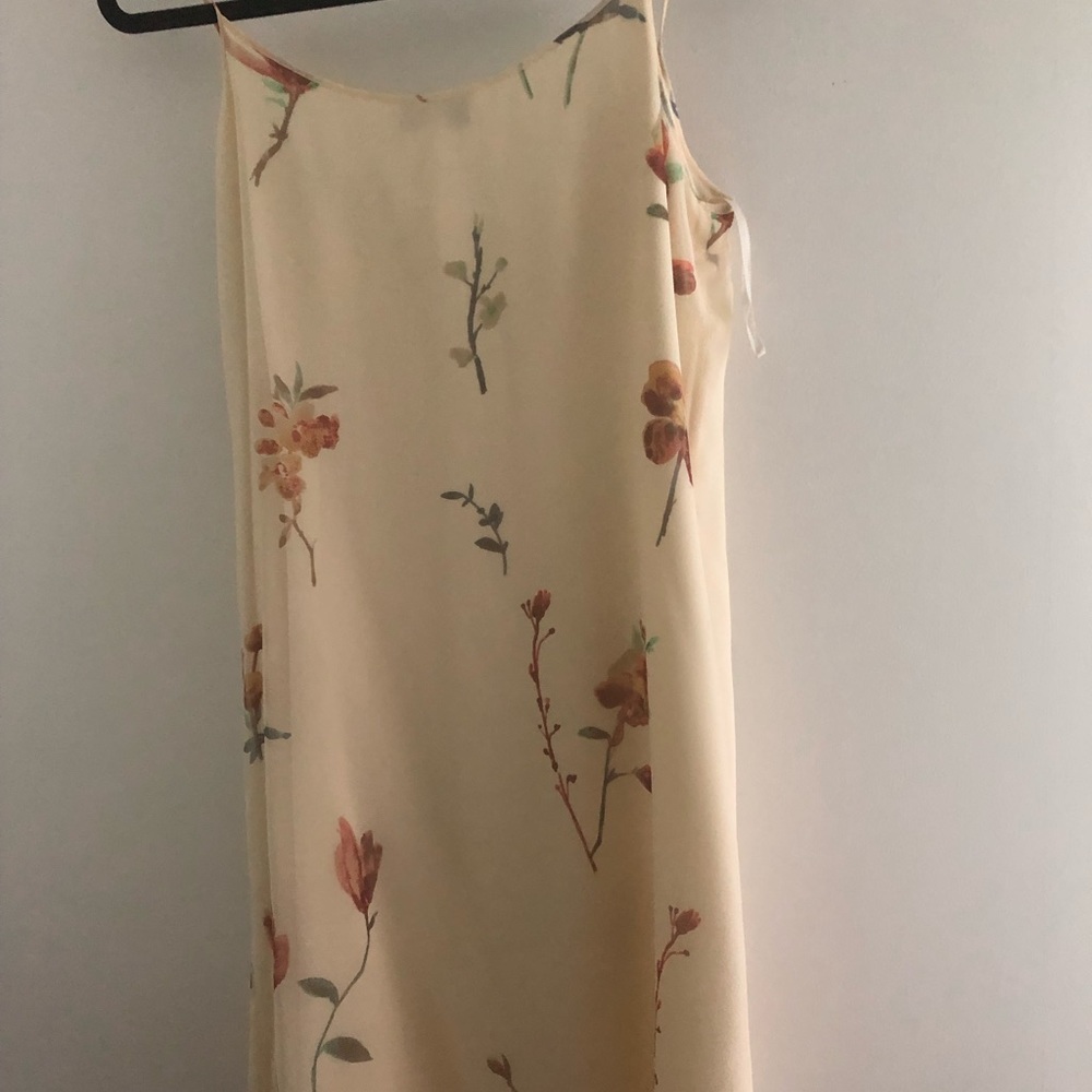 Dress - Picture 5 of 8